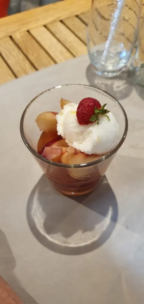 Pêches Fraîche Au Sirop Glace Citron