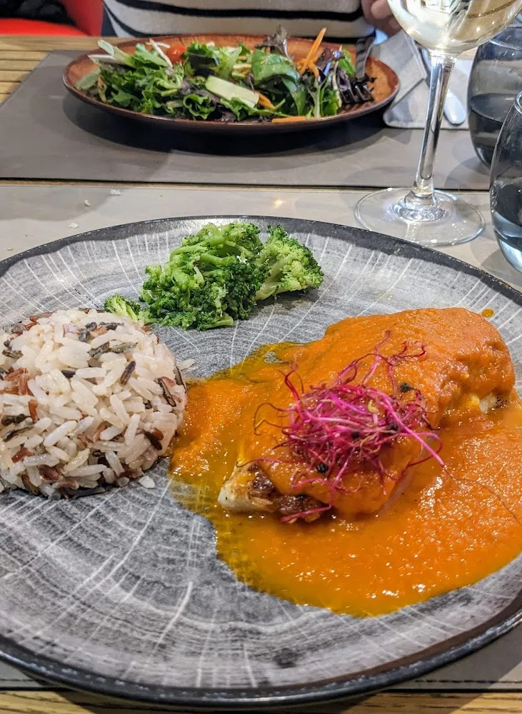 Plat Du Jour Filet de Dorade